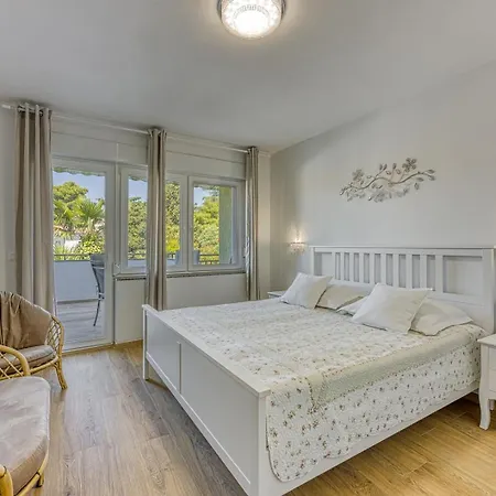 Appartement Jozefina Luxury, 100 M From The Poreč