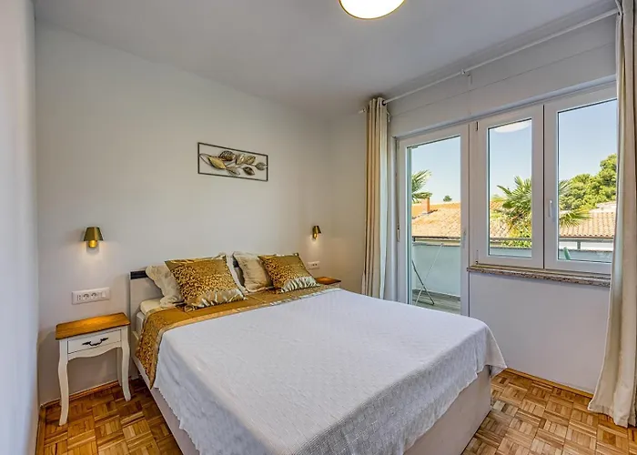 Appartement Jozefina Luxury, 100 M From The *