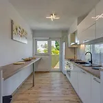 Jozefina Luxury, 100 M From The Apartmán *