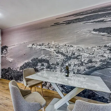 Jozefina Luxury, 100 M From The Apartment Porec